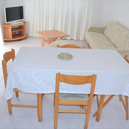 Andrea Apartament *